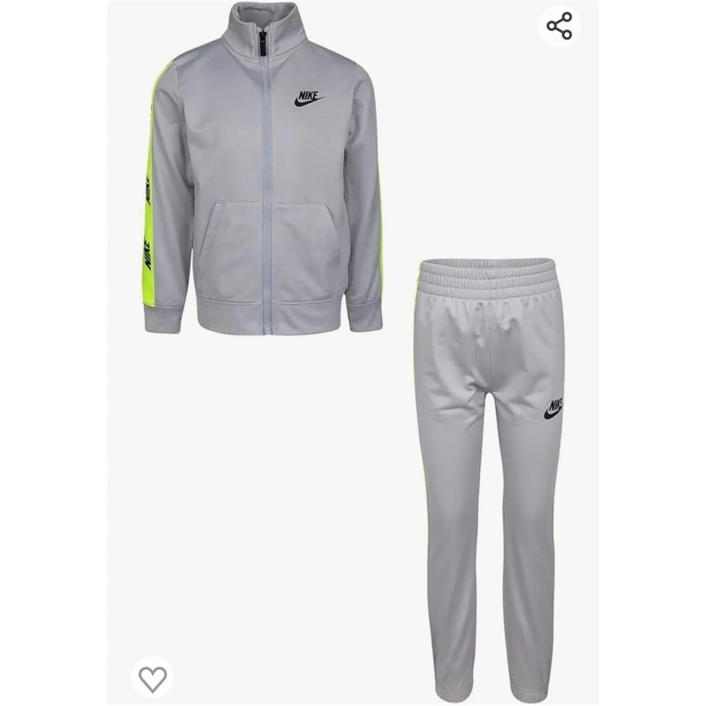 Nike 24M Tracksuit 2 pc set